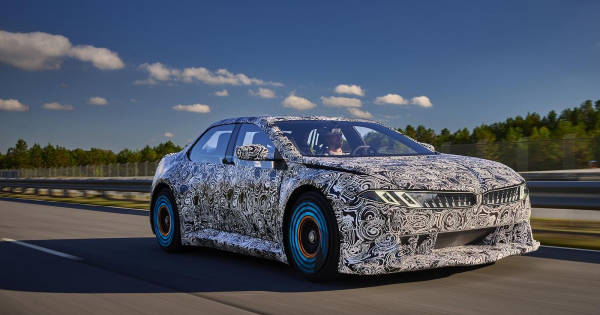2027 ben johet a legutosebb M es elektromos Bmw