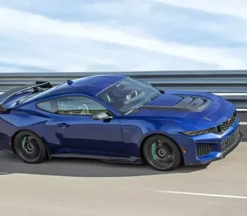 Elszabadult a sotet lo itt az eddigi legdurvabb Mustang Dark Horse 360x315