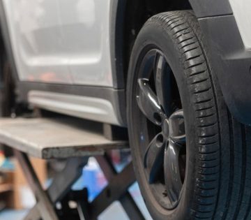 Feszultseg az europai autoiparban nem kernek az uj szabalybol az autogyartok 360x315