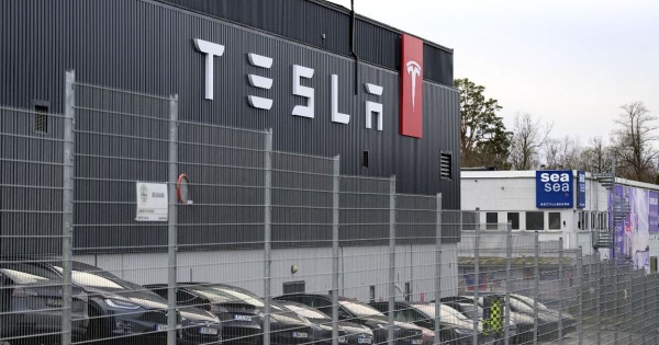 Hatalmas fordulat a villanyautok piacan vesztett a Tesla nyert a BYD