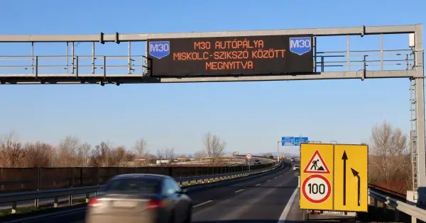 Itt az uj Kresz komoly szigoritast kapnak a nyakukba a gyalogosok emelik a sebesseghatarokat Magyarorszagon