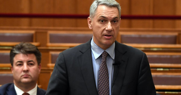 Lazar Janos bejelentette jon az uj Kresz ekkortol valtoznak a kozlekedesi szabalyok Magyarorszagon