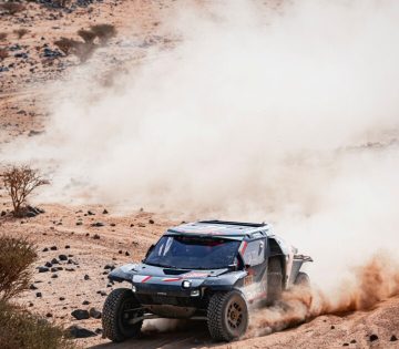Maris tortenelmet irt a Dakar rali favoritja 360x315