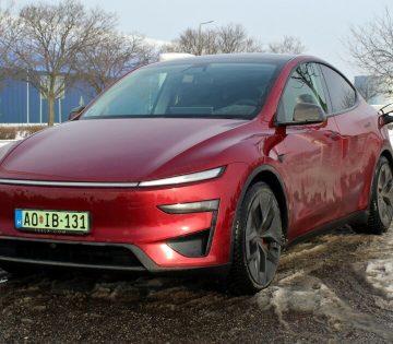 Megeri vanszorogni egy modern villanyautoval 360x315