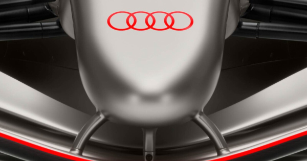 Mindenkit beeloz a 2026 os F1 es autoval az Audi