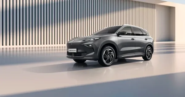Nagyon ugy tunik hogy eddig tartott a kinai villanyautokra kiszabott europai vam