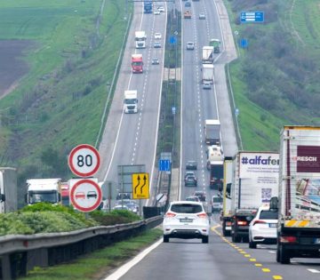 Nyugi Brusszel nem viszi el vontatoval a kocsid Az autoipari szabalyozasrol erthetoen 360x315