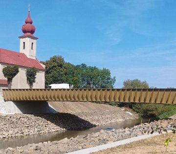 Aradas miatt hidat zar le az utkezelo 1 360x315