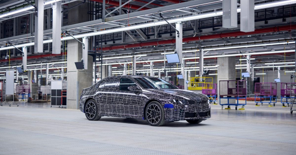 Elkeszultek az elso uj BMW i3 asok