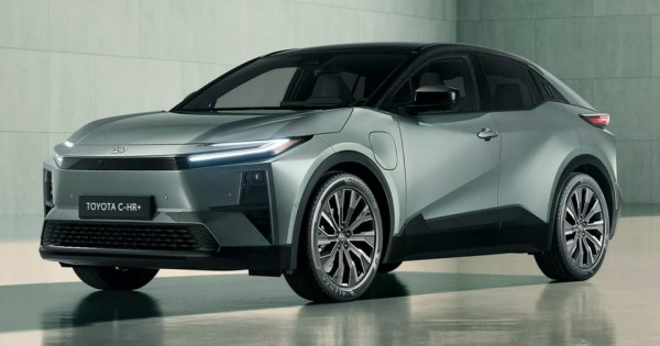Magyarorszagon a teljesen elektromos uj Toyota C HR