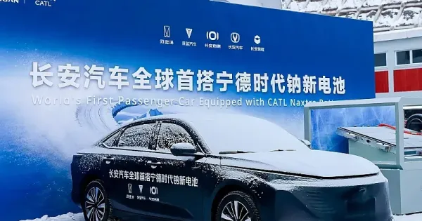 Oriasi attores Kinaban a CATL akkuival jon az elso natrium akkus auto