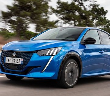Sikeresen kuzd a kihivasokkal a Peugeot 360x315
