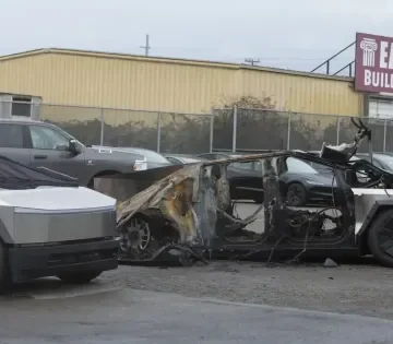 Videon hogy miert tilthatta be Kina a rejtett kilincseket az autokon 360x315