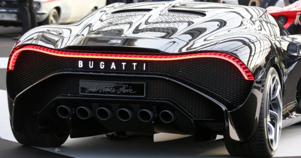 Elado a Porsche orokos egyedi kocsija egy Bugatti