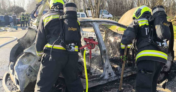 Kigyulladt egy villanyauto Ocsan majdnem odaveszett a haz is