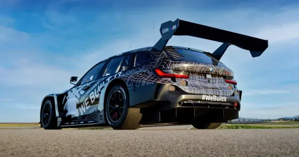 Kombit indit a BMW a vilag egyik legkemenyebb versenyen