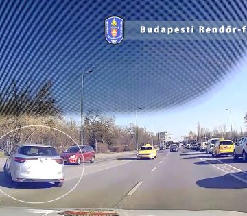Videon a penteki autos uldozes menekult a rendorok elol harom autonak utkozott 360x315