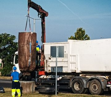 400 elefant a magyar autopalyak mellett 360x315