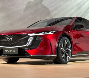 A debreceni Bmw iX3 elnyerte a Vilag ev autoja es a Vilag elektromos jarmuve dijat 2026 ban 360x315