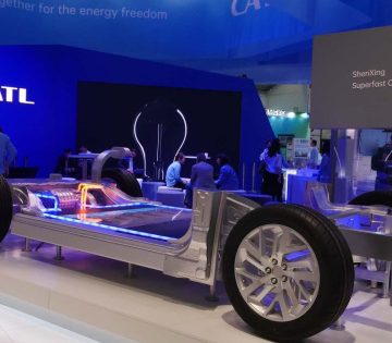 Bemutattak az 1000 km es hatotavu elektromos auto akkut ami 7 perc alatt feltoltheto 360x315