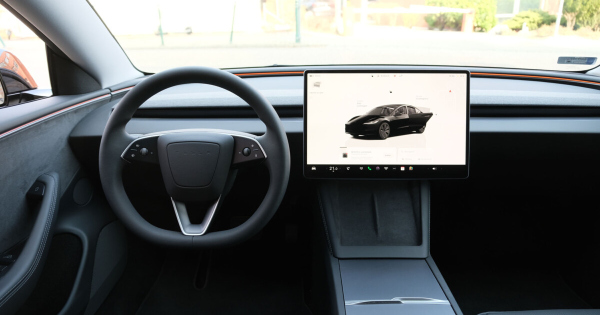 Elboldogul Europaban az onvezeto Tesla