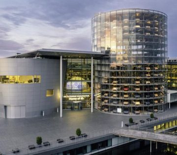 Katedralisok a loeroknek A vilag 5 legerdekesebb autogyarepulete 360x315