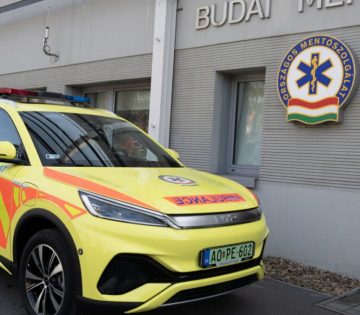 Kinai elektromos mentoautok alltak szolgalatba 360x315
