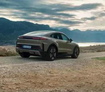 Mar SUV kupekent is megjelent minden idok legerosebb sorozatgyartasu Porsche modellje 360x315