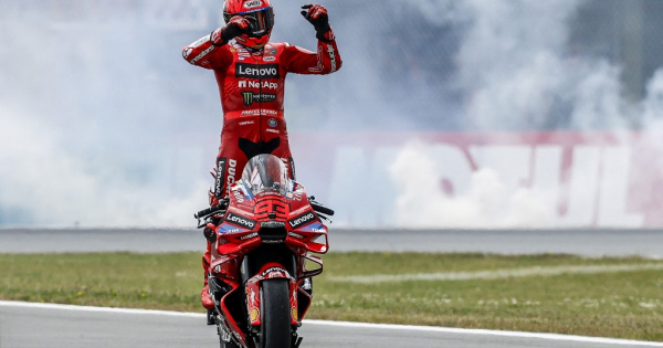 Marc Marquez nyerte a kaotikus spanyol sprintfutamot