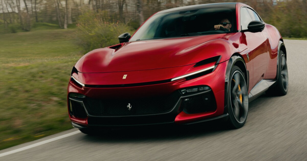 Meg sportosabb a negyajtos Ferrari