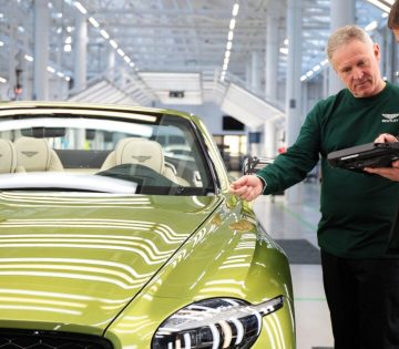 Megvedi autoit a dolgozoktol a Bentley 360x315