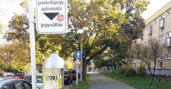 Nem kell fizetni a parkolasert Pecsen a hosszu hetvegen