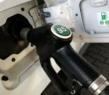 Szombaton sincs megallas Tobb mint 10 forinttal csokken az egyik uzemanyag ara 360x315