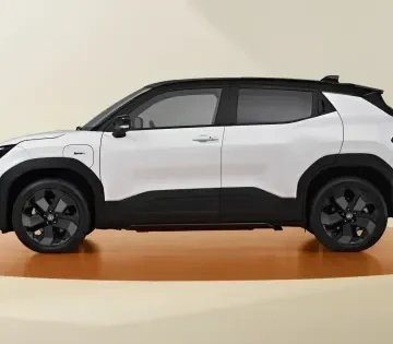 Toyota emblemaval is bearaztak itthon a Suzuki eVitarat 360x315