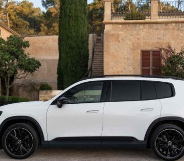 Uj tisztan elektromos Mercedes Benz Glb technika es ter uj szinten 360x315