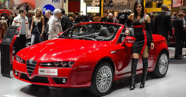 V12 es almok es csinos lanyok 20 eve oket bamultuk a genfi autoszalonon 1