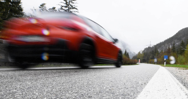 Autoelkobzas gyorshajtasert Magyarorszagon is napirendre kerulhet