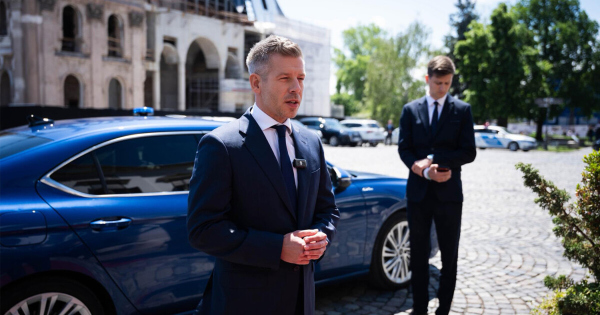 Hivatalos ez Magyar Peter szolgalati autoja