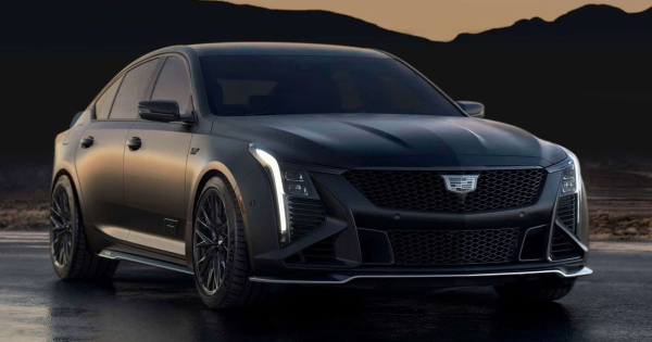 Kezivaltos sportszedannal unnepli F1 es belepojet a Cadillac