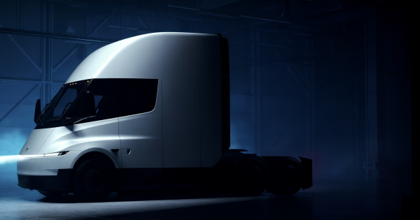 Kiderult mekkora akkut rak a Tesla a kamionjaba