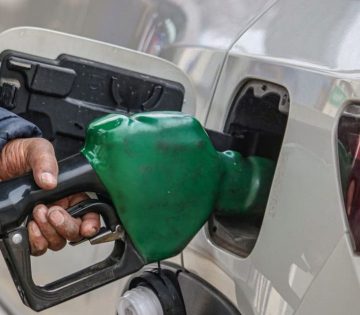 Kiszamoltak hosszu tavon az autosok es az adofizetok veszitenek a bankok nyernek a vedett uzemanyagarakon 360x315