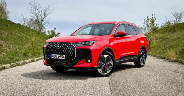 Melyik ujjamba harapjak – Chery Tiggo 4 vs  Tiggo 7 teszt