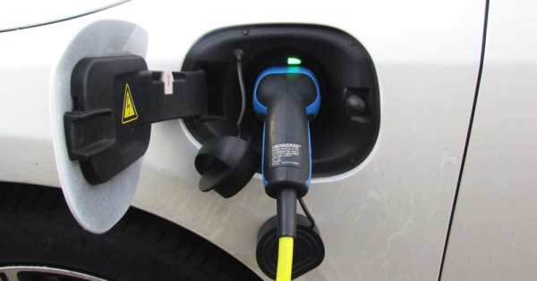 Rekordkozeli novekedest produkaltak az elektromos es plug in hibrid autok