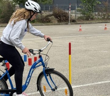 Rendorkutyak szimulatorok es interaktiv programok a tatabanyai Kozlekedesbiztonsagi Napon 360x315