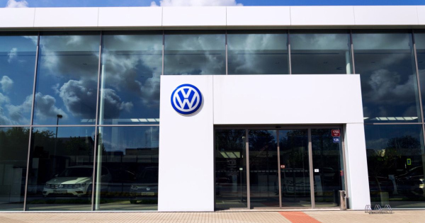 Szarnyal a forint komoly arcsokkentest jelentett be a Skoda Volkswagen Audi jol jarhat aki most keszul autot venni