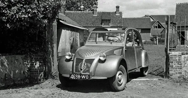 Visszaterhet a legendas Citroen Kacsa