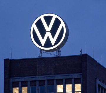 25 ev munka utan jott a hideg zuhany penzt kovetel vissza alkalmazottaitol a Volkswagen 360x315