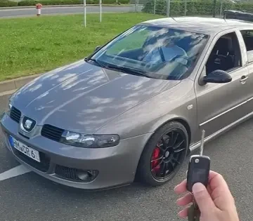 460 loeros Seat Leon 1 8T Videon hogy mire kepes padlogazon 360x315