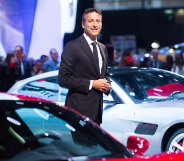 A Lucet ert kritikak utan tavozik a Ferrari marketingvezetoje 360x315