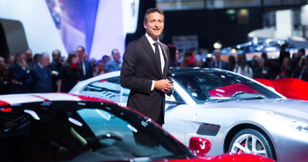 A Lucet ert kritikak utan tavozik a Ferrari marketingvezetoje